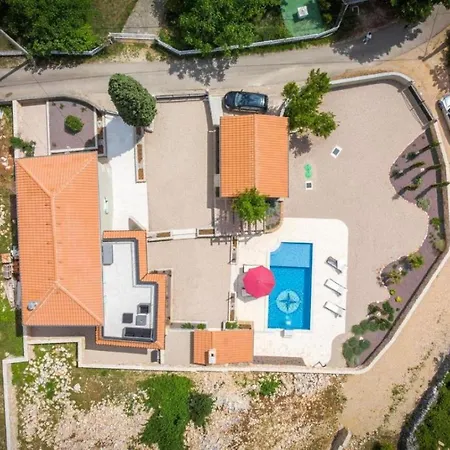 Villa Miry's Hideaway *