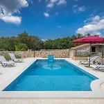 וילה Miry's Hideaway Sveti Ivan Dobrinjski
