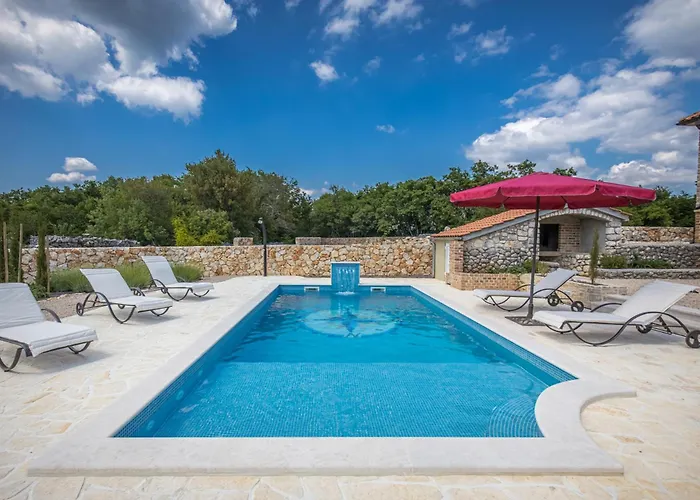 ヴィラ Miry Sveti Ivan Dobrinjski